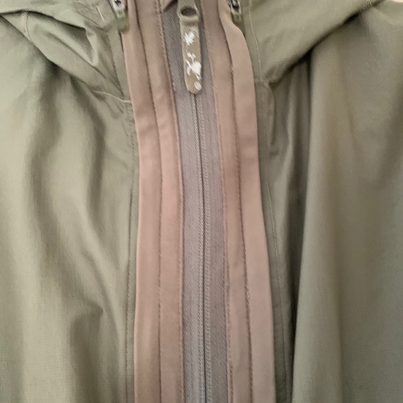 Lululemon jacket - Picture 5 of 5